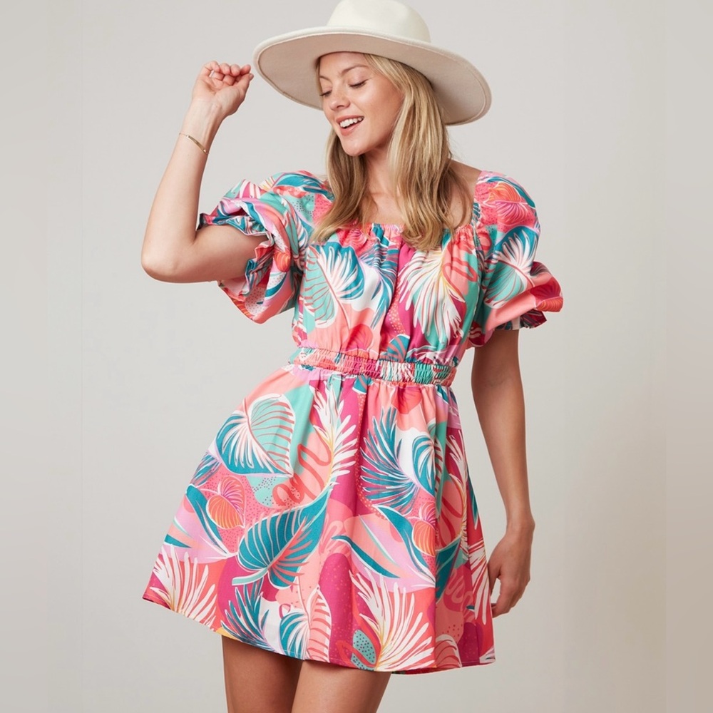 NWT Fantastic Fawn Tropical Floral Printed Satin Dress